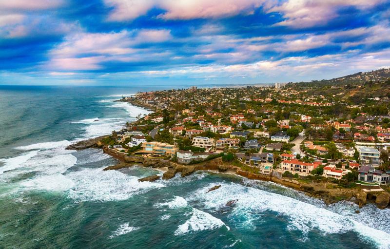 The northern San Diego community of La Jolla, California along the cliffs at the Pacific Ocean. The northern San Diego community of La Jolla, California along the cliffs at the Pacific Ocean.