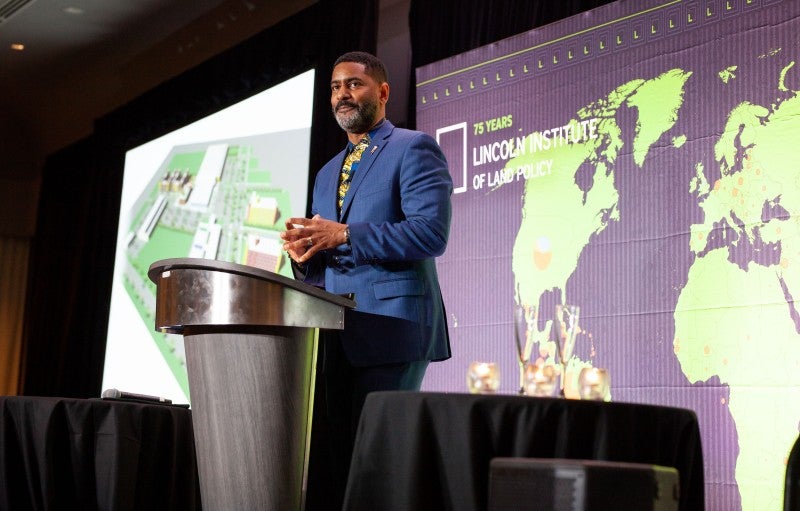 Reverend Otis Moss III delivers the keynote address at the Lincoln Institute's 75th anniversary celebration. Reverend Otis Moss III delivers the keynote address at the Lincoln Institute's 75th anniversary celebration.